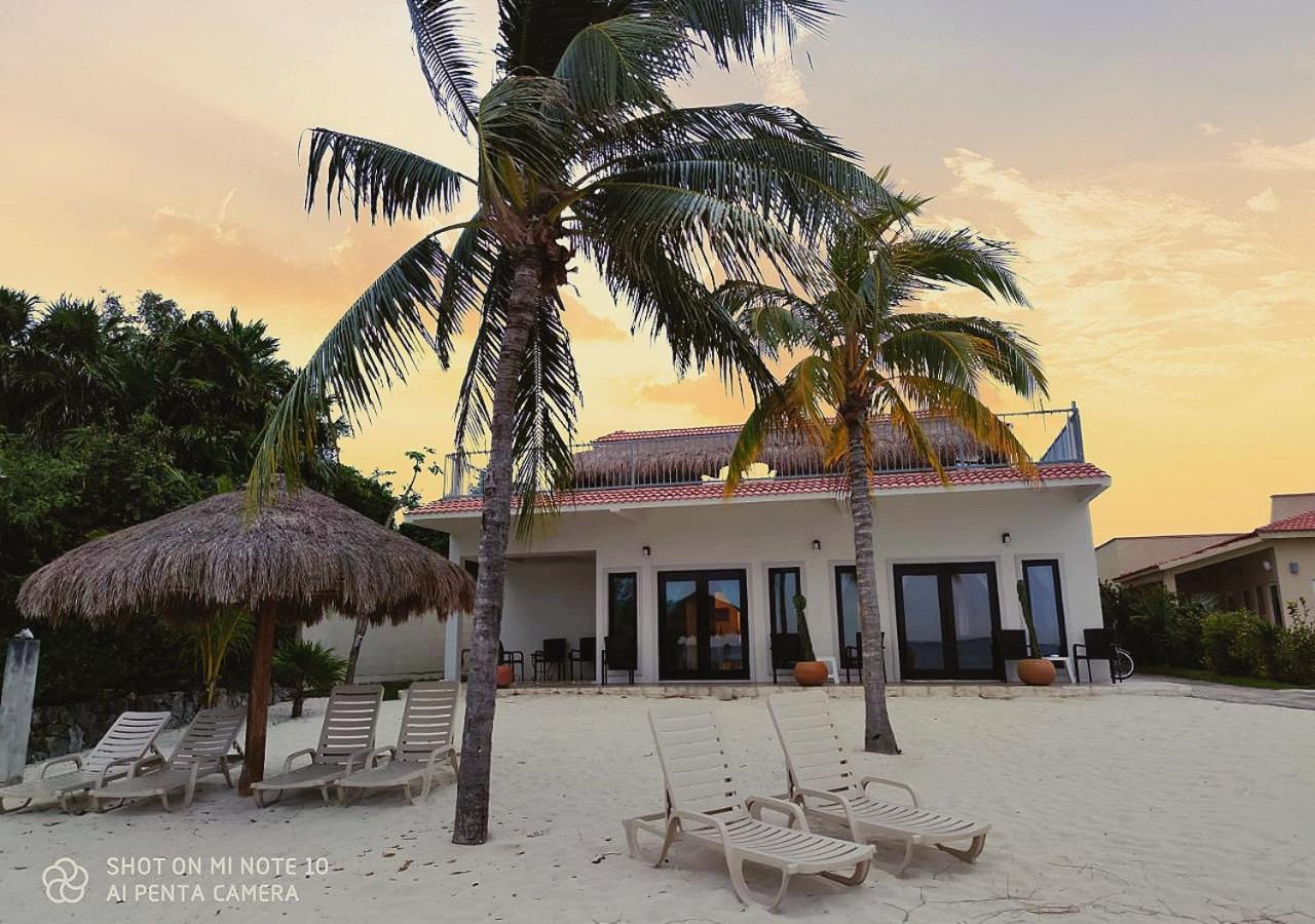 The Queen Of Cozumel Beach House -Luxury Beachfront Villa- Million Dollars View Εξωτερικό φωτογραφία